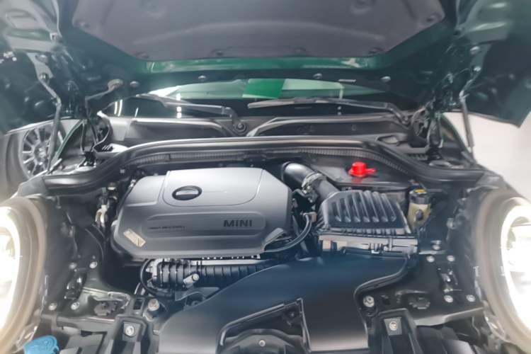 Used MINI 2018 1.5T COOPER Classic Edition Five-Door Version Engine Bay
