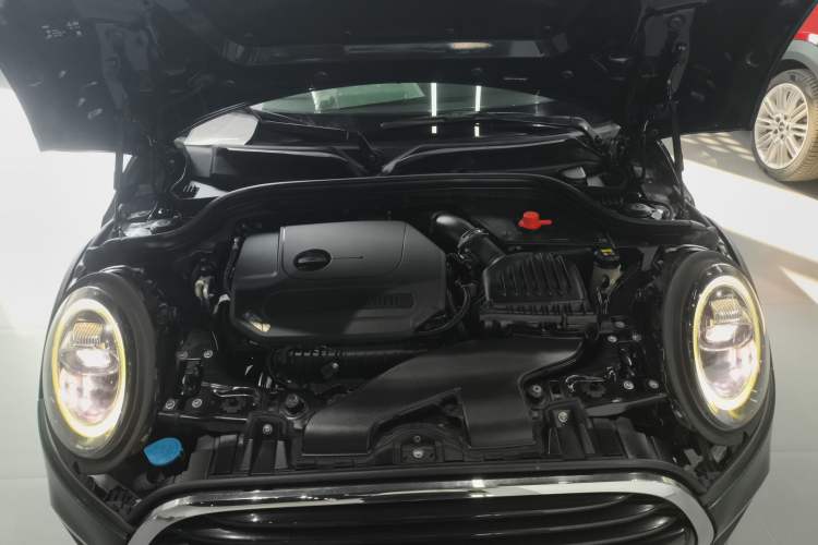 Used MINI 2018 1.5T COOPER Classic Edition Five-Door Version Engine Bay