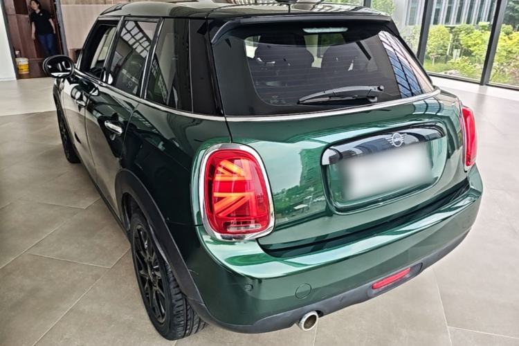 Used MINI 2018 1.5T COOPER Classic Edition Five-Door Version Exterior 2