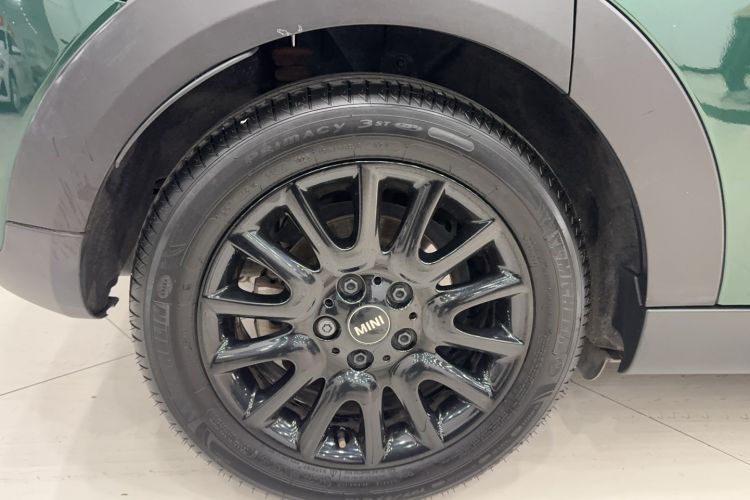 Used MINI 2018 1.5T COOPER Classic Edition Five-Door Version Exterior 2