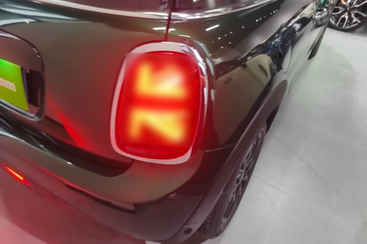 Used MINI 2018 1.5T COOPER Classic Edition Exterior 3