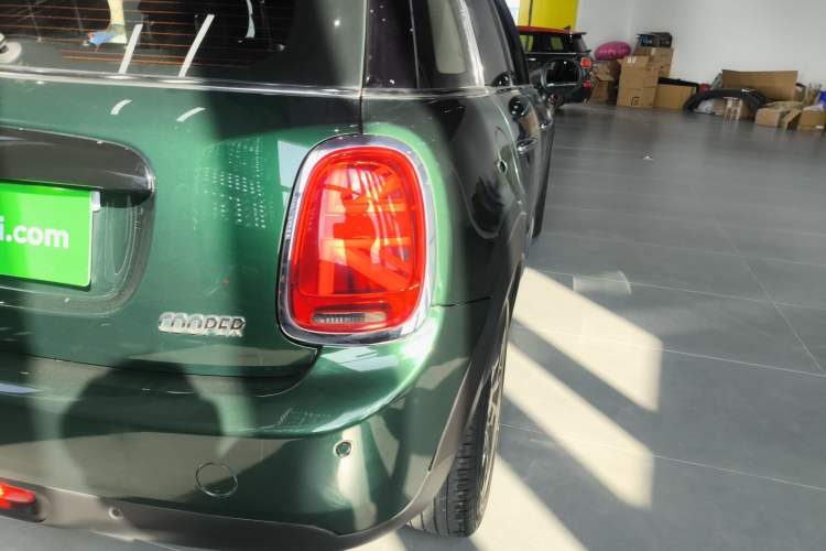 Used MINI 2018 1.5T COOPER Classic Edition Five-Door Version Exterior 3