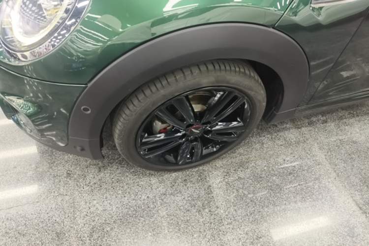 Used MINI 2018 1.5T COOPER Racing Driver Exterior 4
