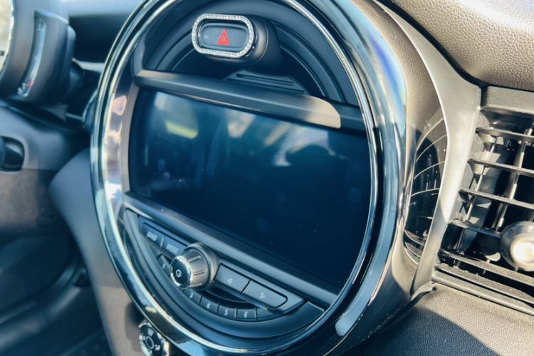 Used MINI 2018 1.5T COOPER Classic Edition Exterior 6