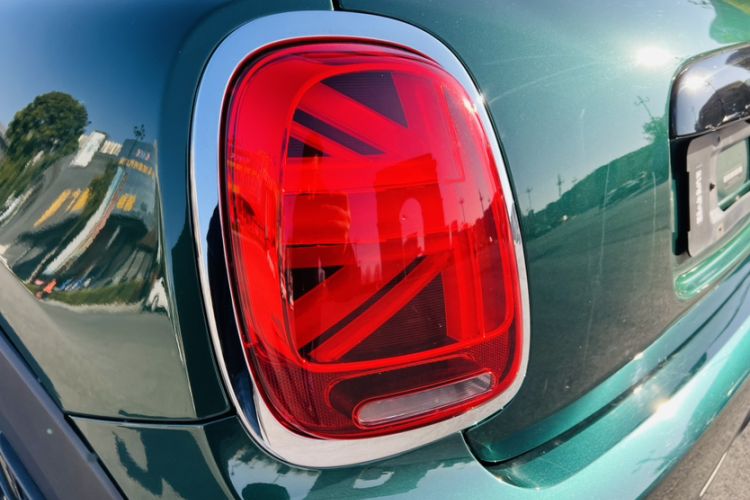 Used MINI 2018 1.5T COOPER Classic Edition Exterior 8
