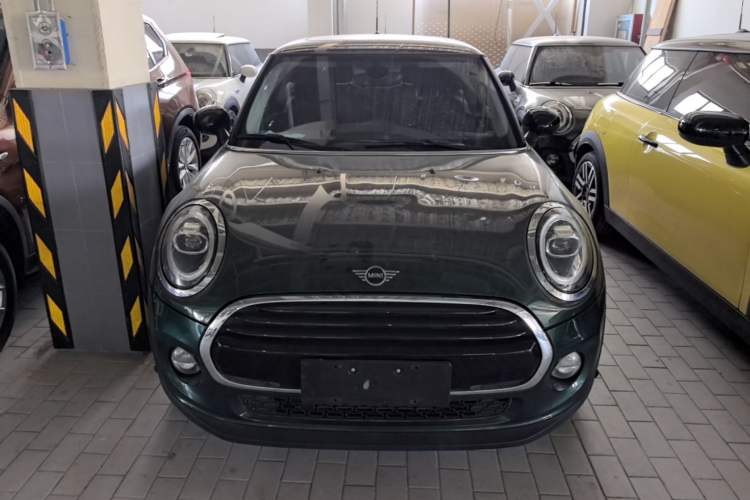 Used MINI 2018 1.5T COOPER Classic Edition Front