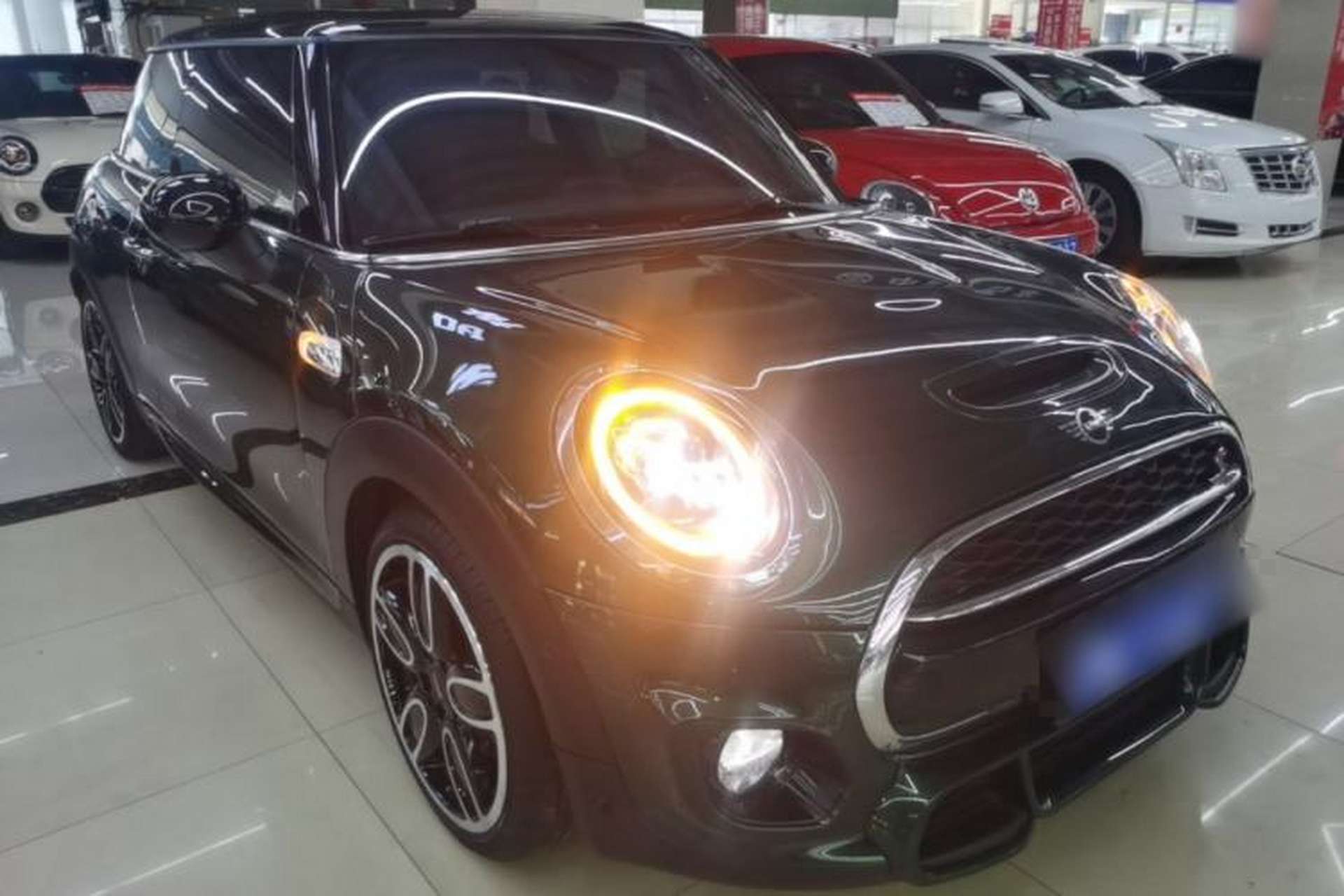Used MINI 2018 2.0T COOPER S Racing Driver Front Right 45 Deg