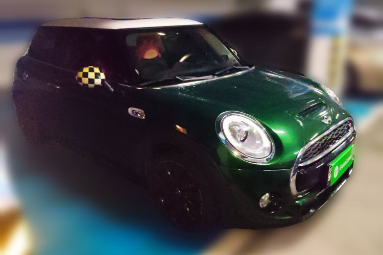 Used MINI 2018 2.0T COOPER S Classic Edition Front Right 45 Deg