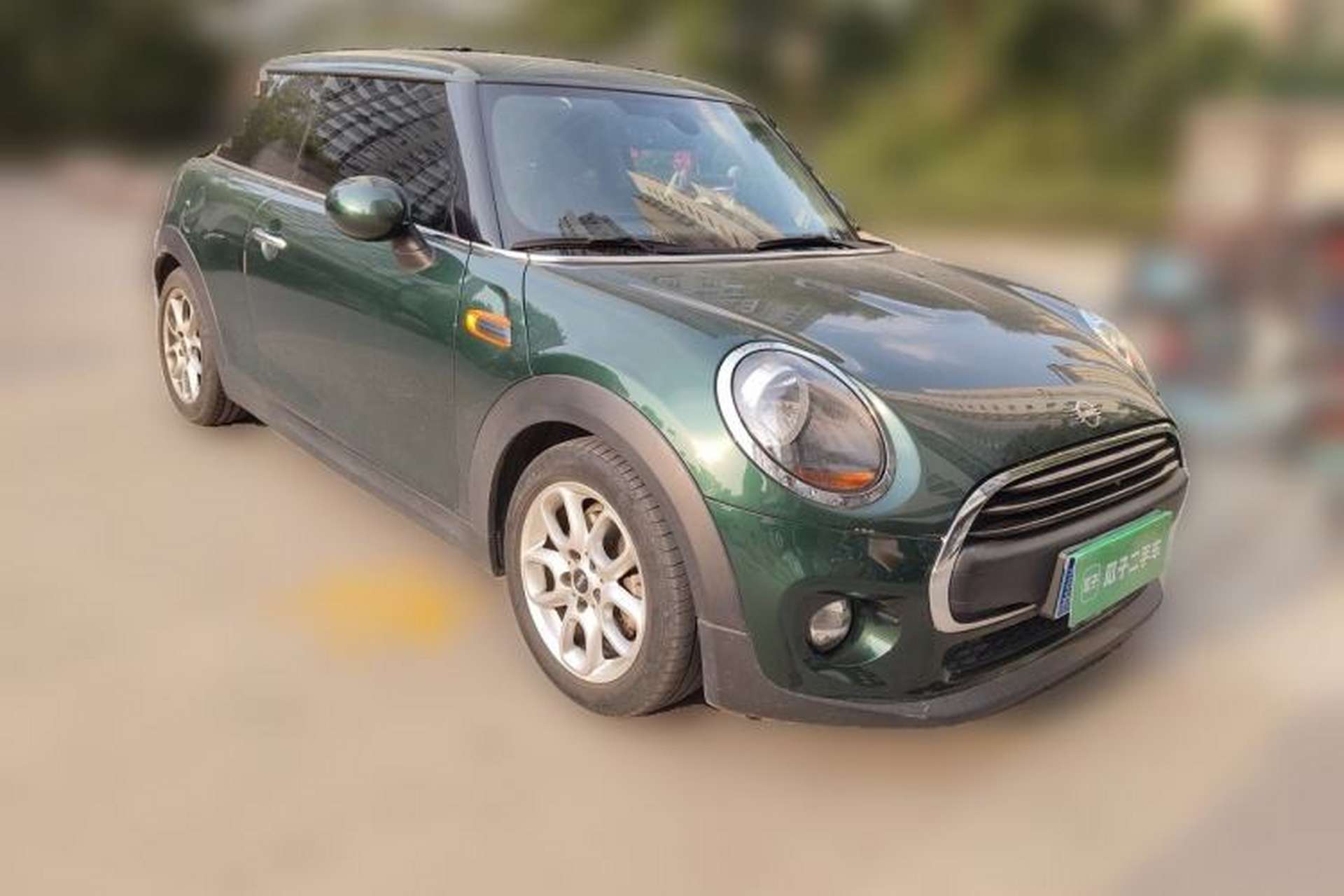 Used MINI 2018 1.5T ONE Front Right 45 Deg