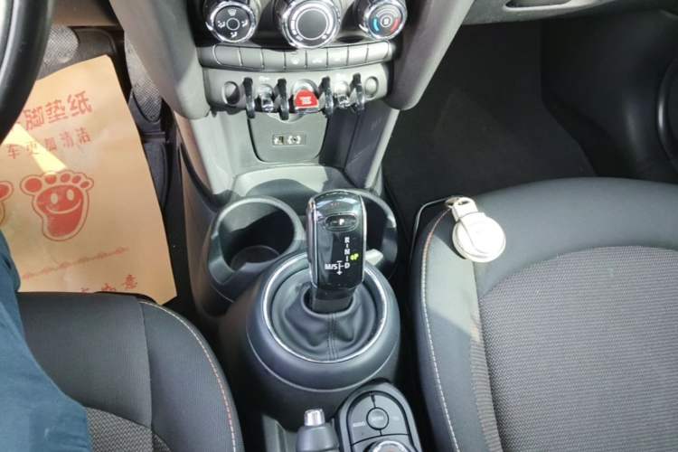 Used MINI 2018 1.5T ONE PLUS Gear Lever