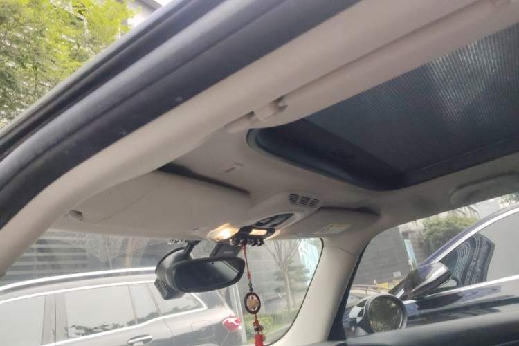 Used MINI 2018 1.5T COOPER Artist Headliner