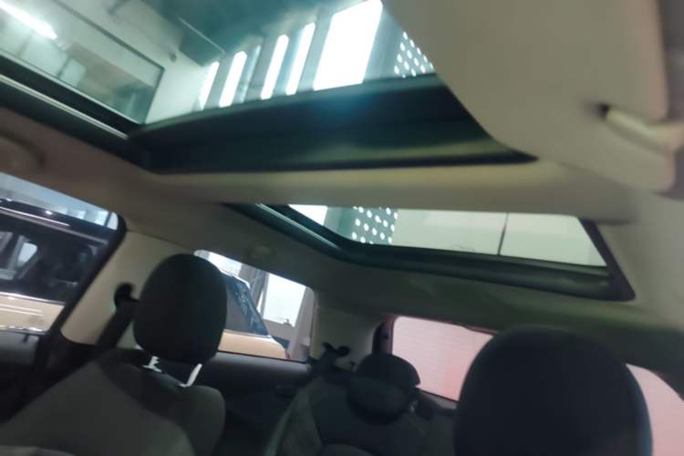 Used MINI 2018 1.5T COOPER Classic Edition Headliner