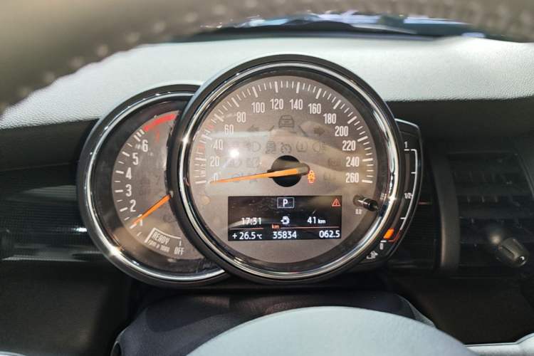 Used MINI 2018 1.5T COOPER Classic Edition Five-Door Version Instrument Cluster