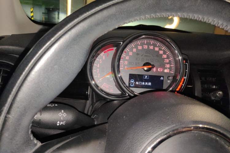 Used MINI 2018 1.5T COOPER Classic Edition Five-Door Version Instrument Cluster