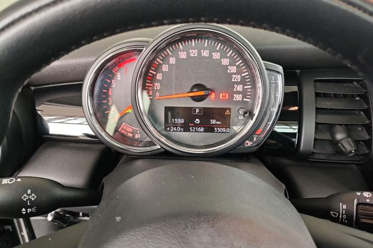 Used MINI 2018 1.5T COOPER Classic Edition Five-Door Version Instrument Cluster