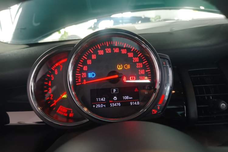 Used MINI 2018 1.5T COOPER Classic Edition Five-Door Version Instrument Cluster