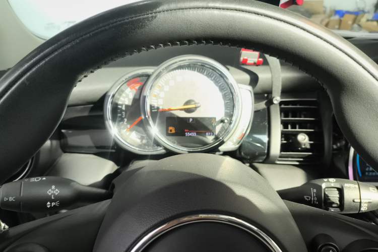Used MINI 2018 1.5T COOPER Classic Edition Five-Door Version Instrument Cluster