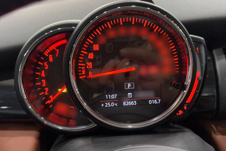 Used MINI 2018 1.5T COOPER Classic Edition Five-Door Version Instrument Cluster