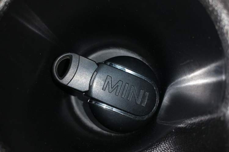 Used MINI 2018 1.5T ONE PLUS Interior 1