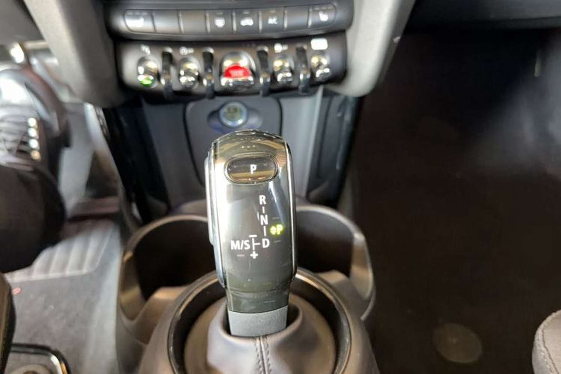 Used MINI 2018 1.5T COOPER Classic Edition Interior 4