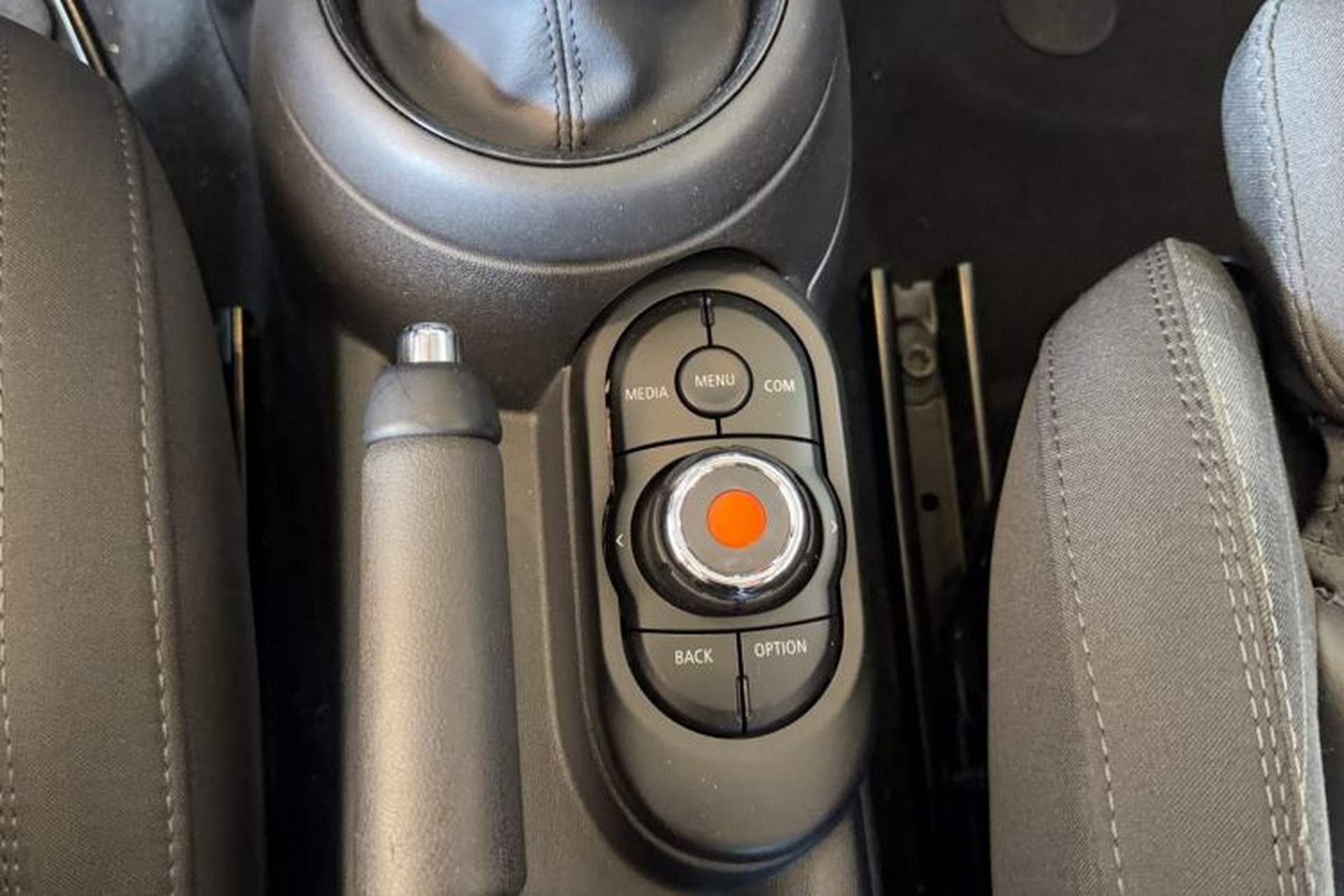 Used MINI 2018 1.5T COOPER Classic Edition Interior 5