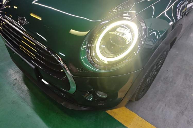 Used MINI 2018 1.5T COOPER Classic Edition Five-Door Version Left Front Headlight