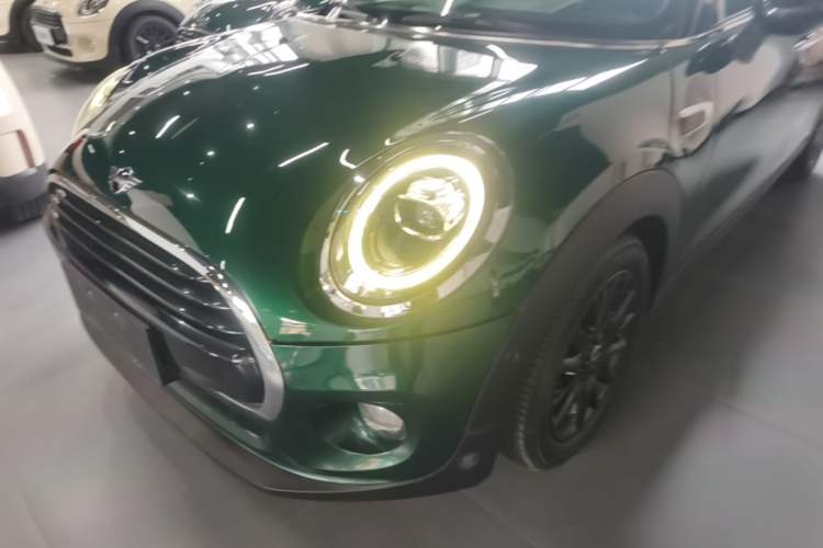 Used MINI 2018 1.5T COOPER Classic Edition Five-Door Version Left Front Headlight