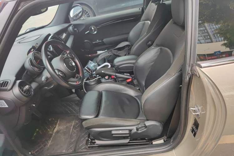 Used MINI 2018 2.0T COOPER S Classic Edition Left Front Seat