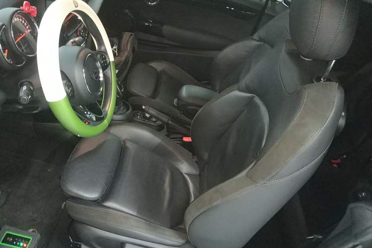 Used MINI 2018 1.5T COOPER CABRIO Classic Edition Left Front Seat