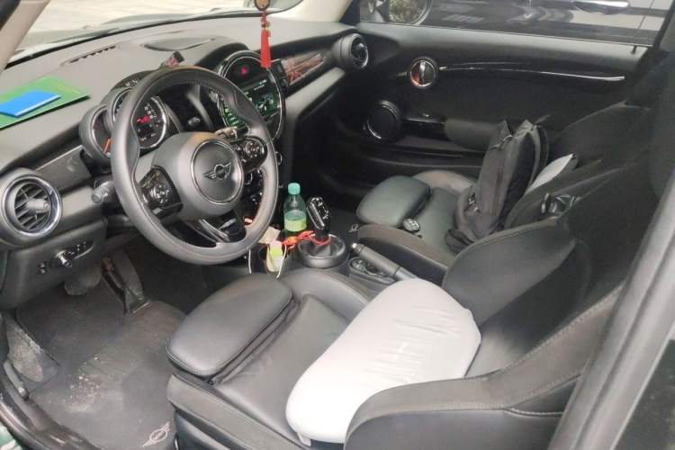 Used MINI 2018 1.5T COOPER Artist Left Front Seat