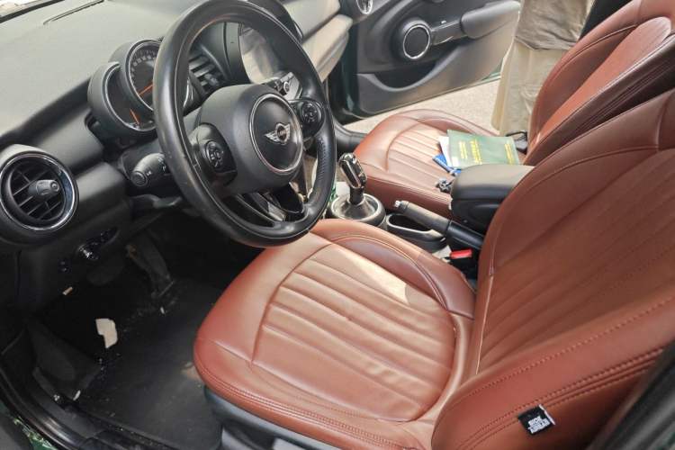 Used MINI  Left Front Seat