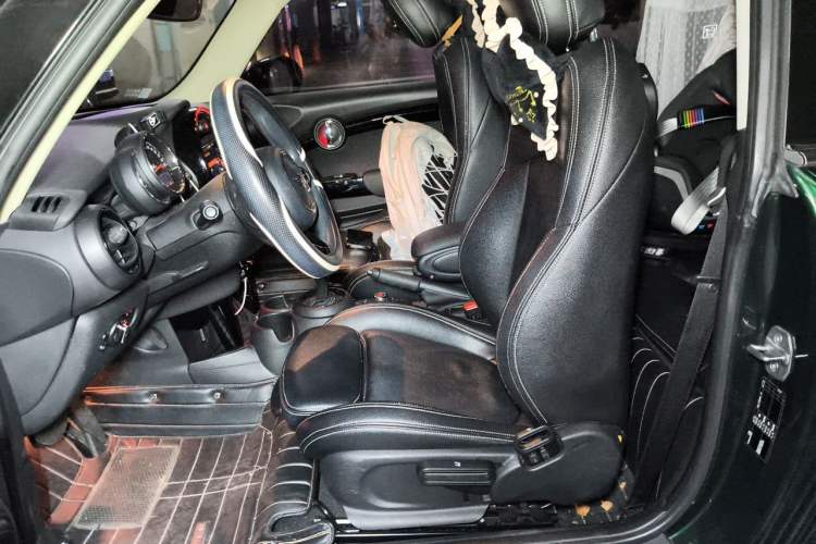 Used MINI 2018 1.5T COOPER Classic Edition Left Front Seat