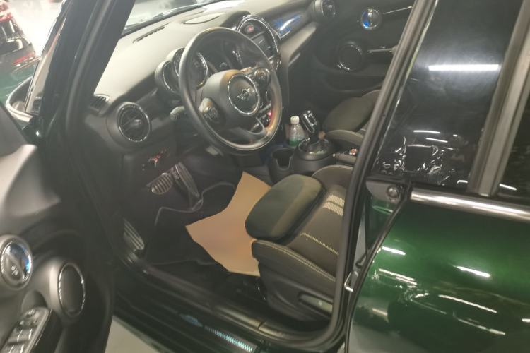 Used MINI 2018 1.5T COOPER Racing Edition Five-Door Version Left Front Seat