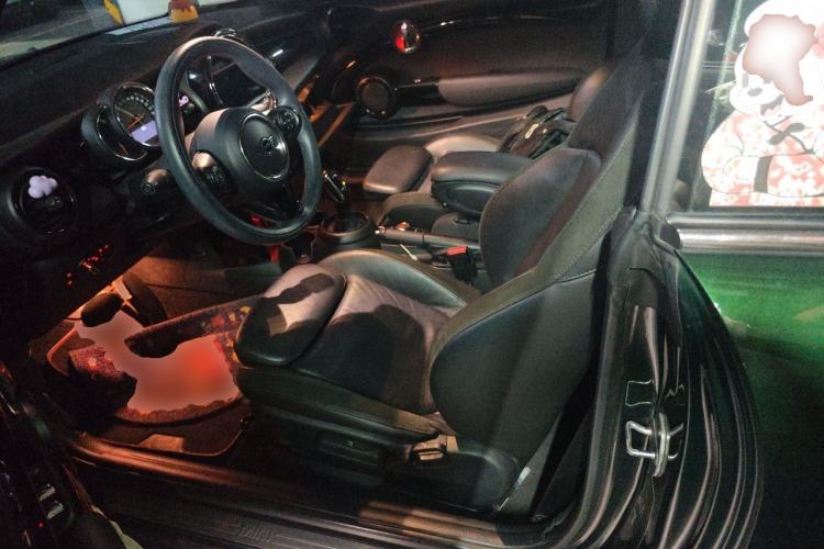 Used MINI 2018 1.5T COOPER CABRIO Classic Edition Left Front Seat