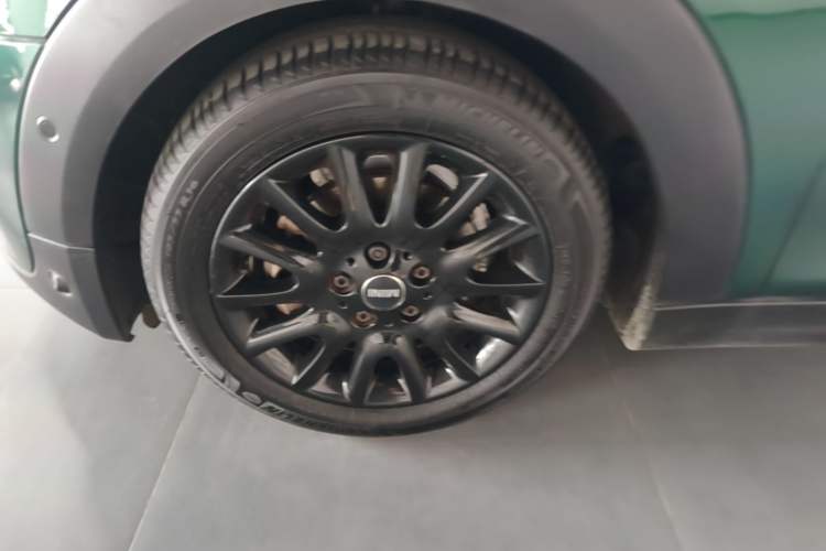 Used MINI 2018 1.5T COOPER Classic Edition Five-Door Version Left Front Wheel Hub