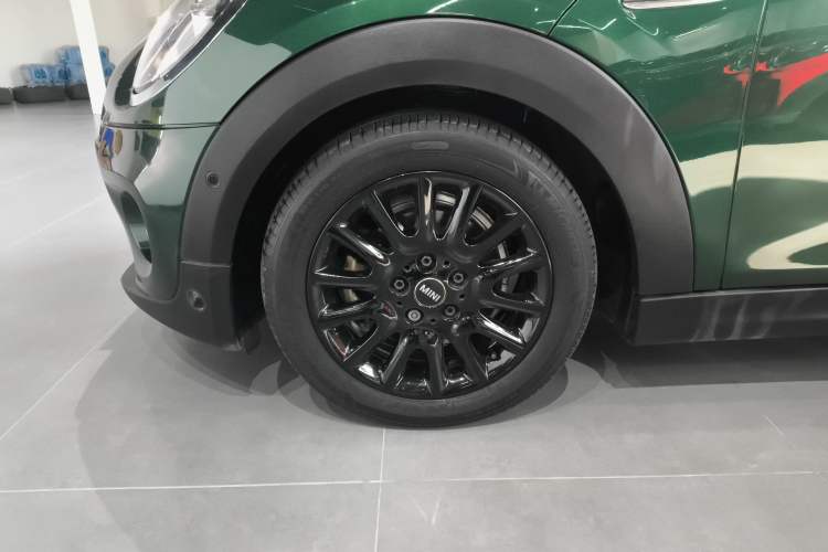 Used MINI 2018 1.5T COOPER Classic Edition Five-Door Version Left Front Wheel Hub