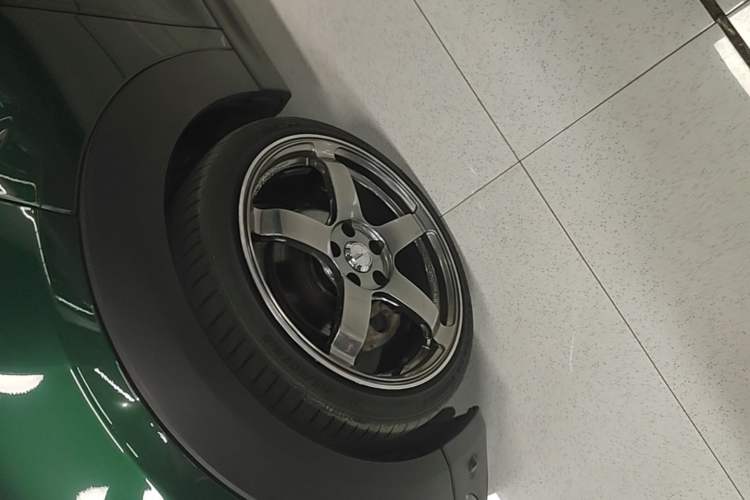 Used MINI 2018 1.5T COOPER Classic Edition Left Front Wheel Hub