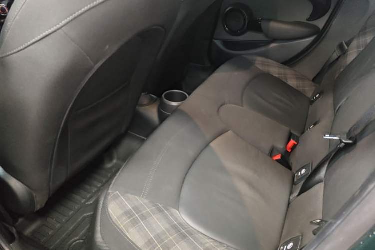 Used MINI 2018 1.5T COOPER Classic Edition Five-Door Version Left Rear Seat