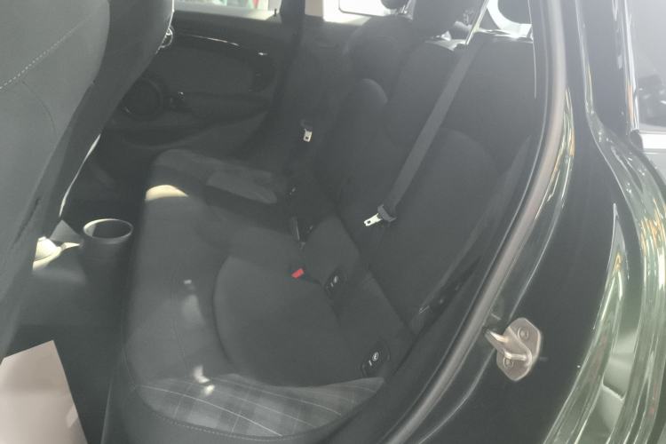 Used MINI 2018 1.5T COOPER Classic Edition Five-Door Version Left Rear Seat
