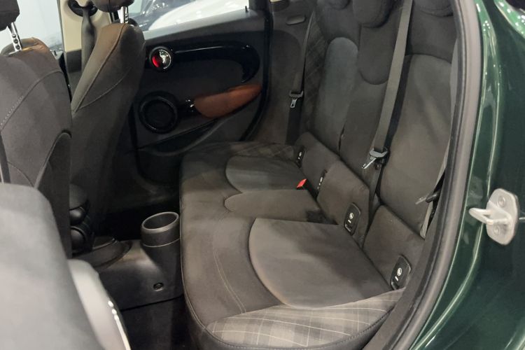 Used MINI 2018 1.5T COOPER Classic Edition Five-Door Version Left Rear Seat