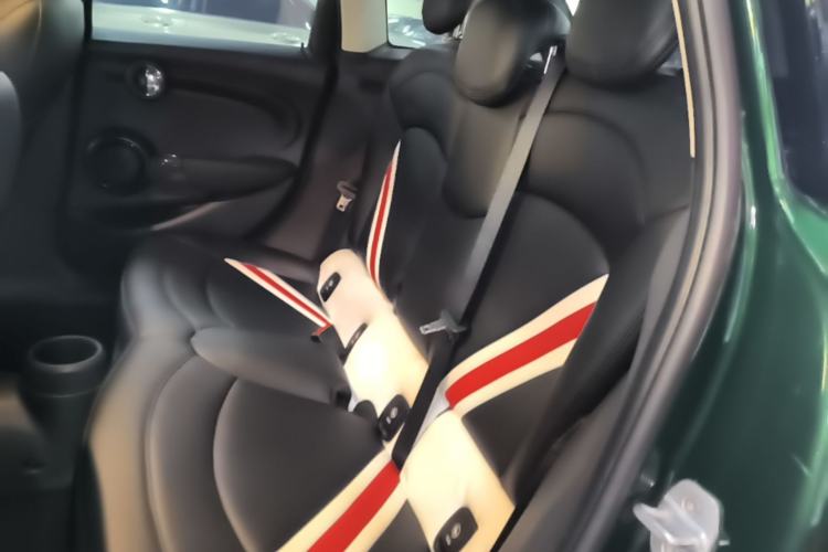 Used MINI 2018 1.5T ONE Five-Door Edition Left Rear Seat