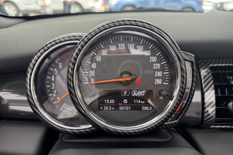 Used MINI 2018 1.5T COOPER CABRIO Artist Odometer Close Up