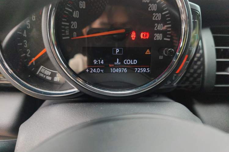 Used MINI 2018 2.0T COOPER S Classic Edition Odometer Close Up