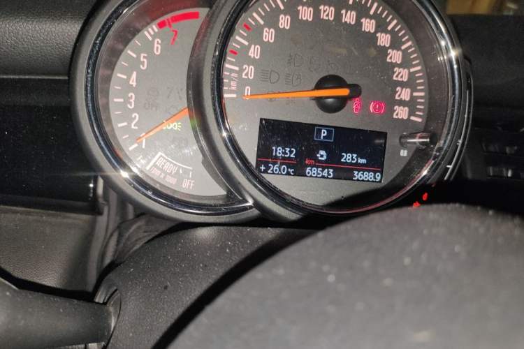 Used MINI 2018 1.5T COOPER Classic Edition Five-Door Version Odometer Close Up