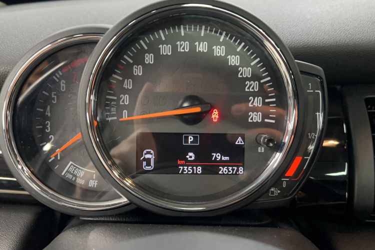 Used MINI 2018 1.5T COOPER Classic Edition Odometer Close Up