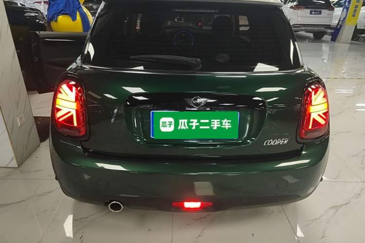 Used MINI 2018 1.5T COOPER Classic Edition Rear