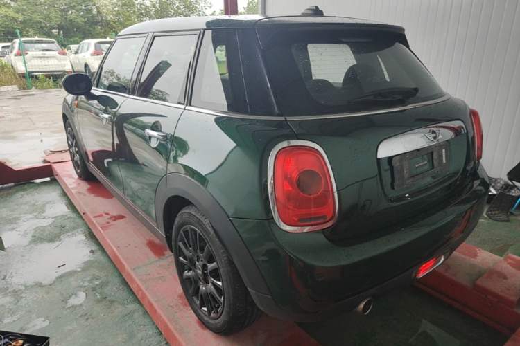 Used MINI 2018 1.5T ONE PLUS Five-Door Edition Rear Left 45 Deg