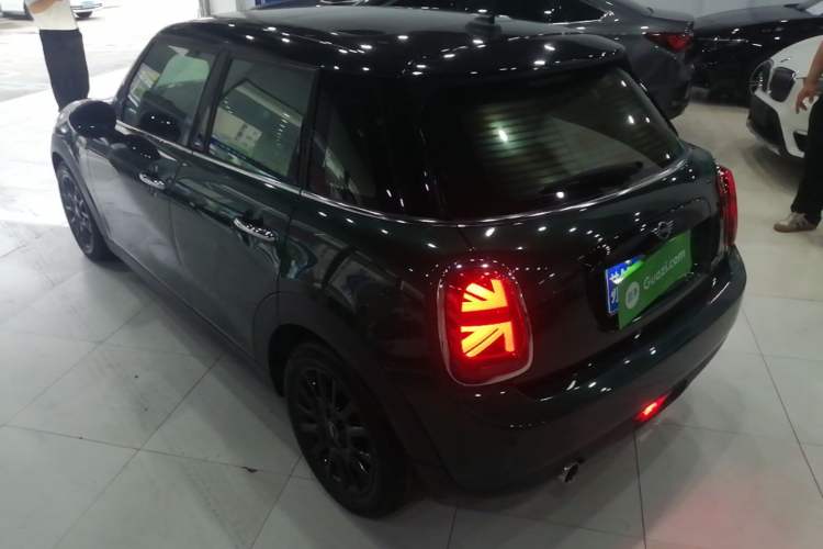 Used MINI 2018 1.5T COOPER Classic Edition Five-Door Version Rear Left 45 Deg