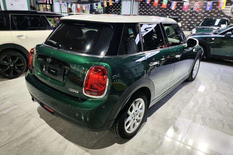 Used MINI 2018 1.5T COOPER Classic Edition Five-Door Version Rear Right 45 Deg