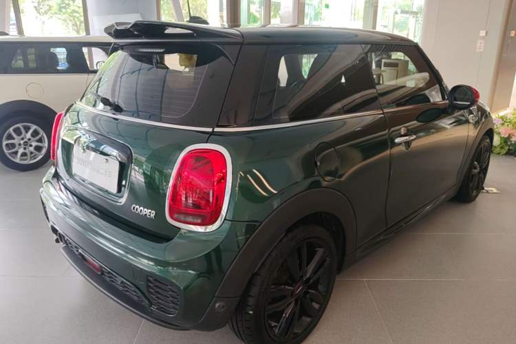 Used MINI 2018 1.5T COOPER Racing Driver Rear Right 45 Deg